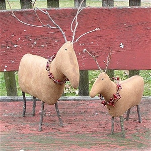 Primitive Reindeer EPATTERN - primitive country christmas cloth doll ornament craft digital download sewing pattern - PDF - 1.99
