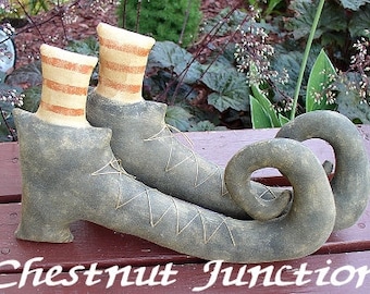 Witch Boots EPATTERN -primitive halloween cloth doll craft ornament digital download sewing pattern - PDF - 1.99
