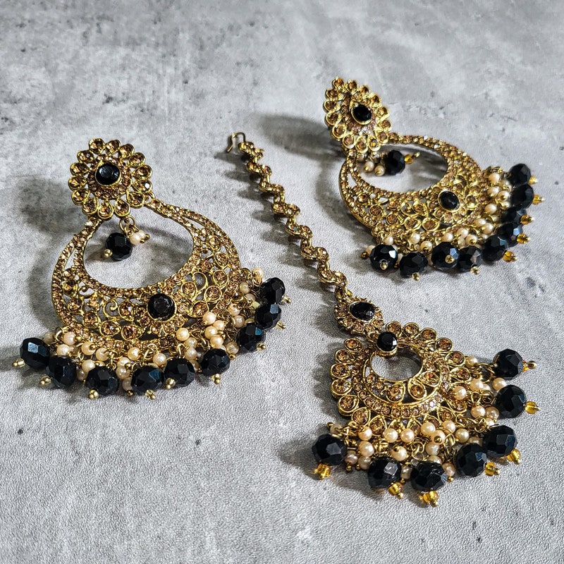 Green and Black Jewelry Set - Etsy