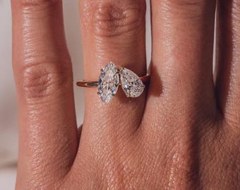 Toi Et Moi Moissanite Ring: Marquise & Pear Zwei-Stein-Brautring