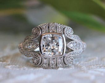 Anillo de compromiso Art Déco con corte cojín: filigrana floral, plata de ley