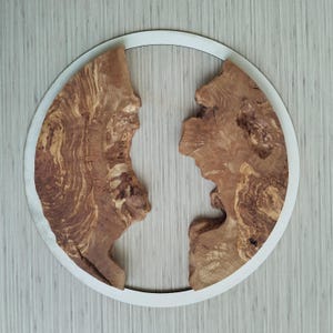 Naturalne płyty z drewna oliwnego: elementy stolika kawowego z żywicy epoksydowej