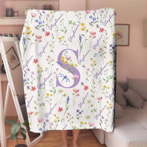 Personalized Wildflower Blanket With Name, Custom Baby Blanket, Newborn Girl Nursery Decor, Newborn Swaddle, Baby Shower Gift, Gift for Baby
