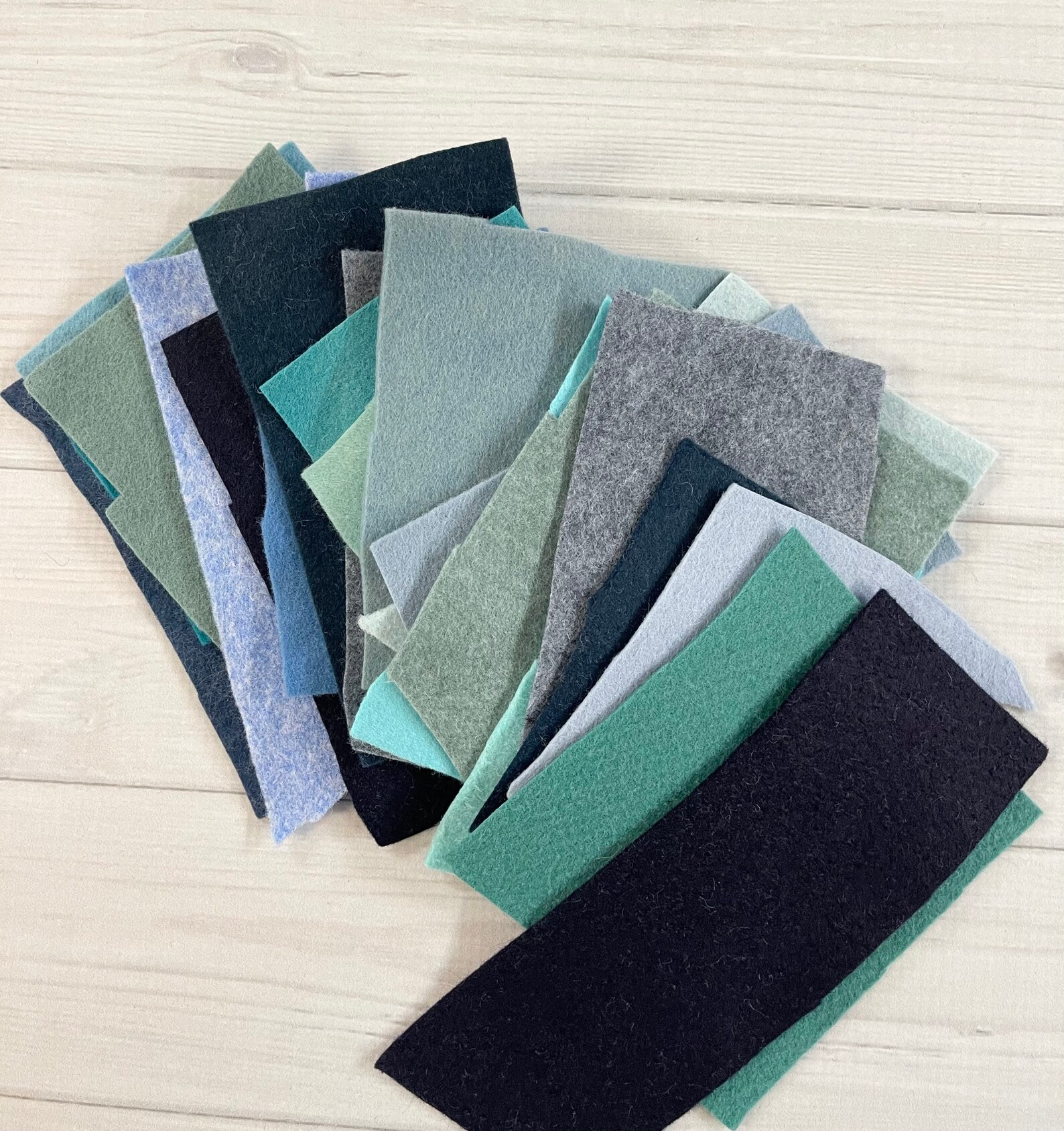 Wool Felt Scraps / Felt / Fabric Scraps / Discount Felt / Grab Etsy