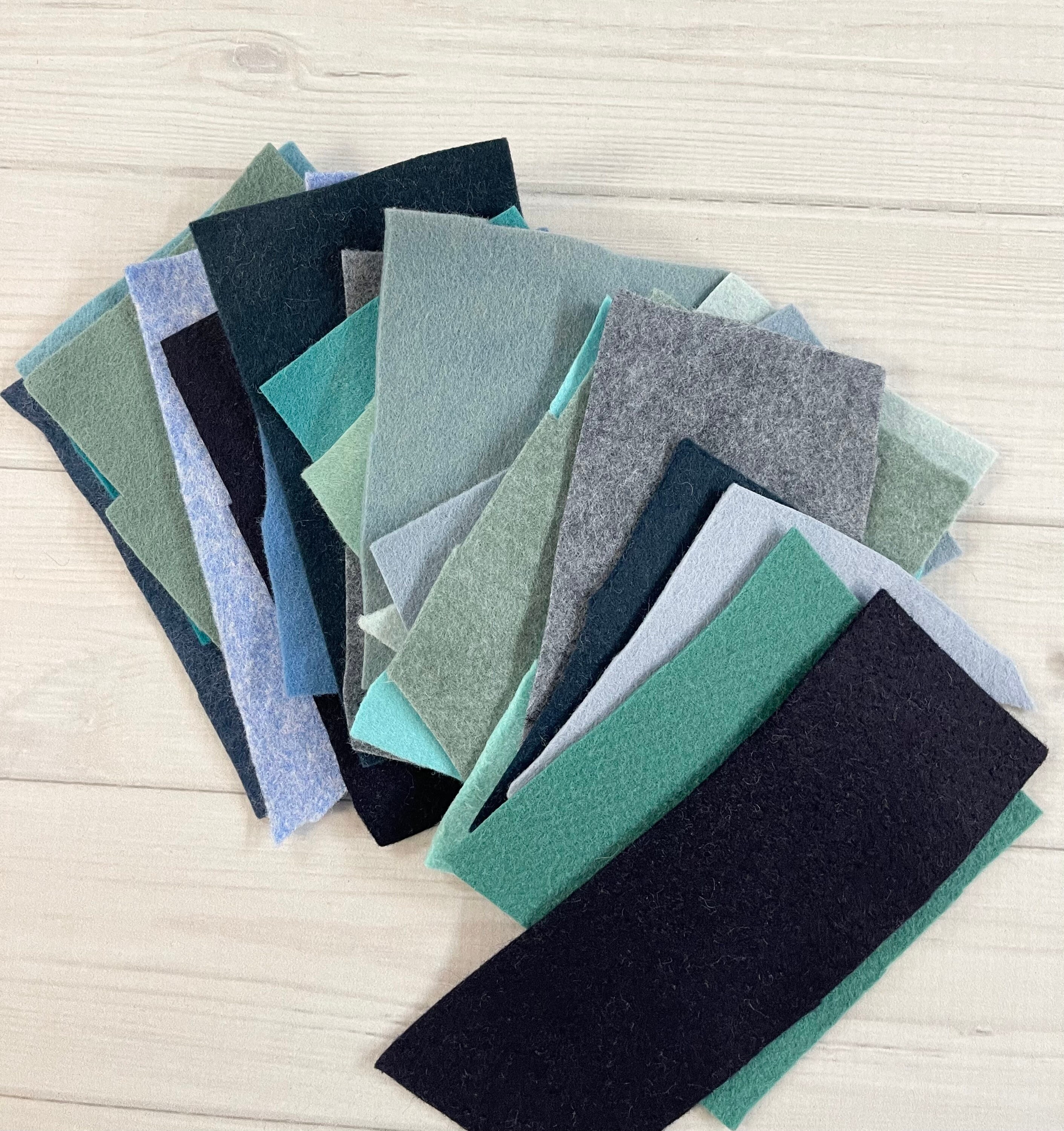 Wool Felt Scraps / Felt / Fabric Scraps / Discount Felt / Grab Etsy