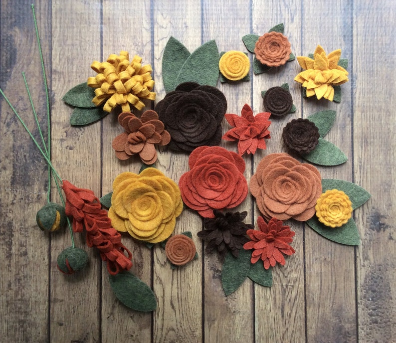 Fall felt flowers / Handmade Loose Wool Felt Flowers / Autumn Flowers / 20 Flowers & 18 leaves / Wreaths Signs Tiered tray image 1