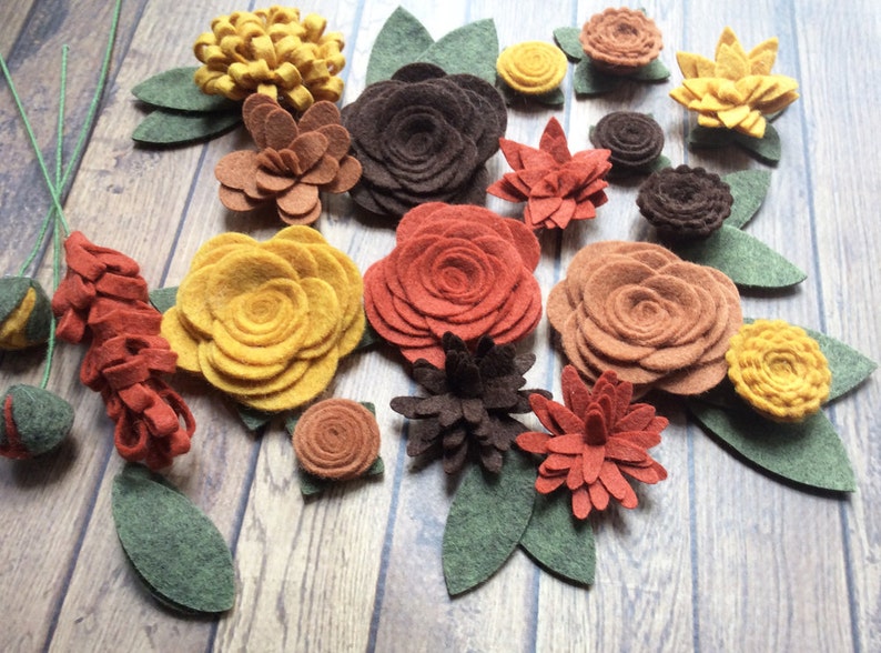 Fall felt flowers / Handmade Loose Wool Felt Flowers / Autumn Flowers / 20 Flowers & 18 leaves / Wreaths Signs Tiered tray image 2