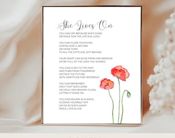 Poema funerario ELLA SIGUE VIVA / Letrero conmemorativo para mesa / Poema conmemorativo para madre / Regalo de duelo / Celebración de la vida / En memoria amorosa / 04-007