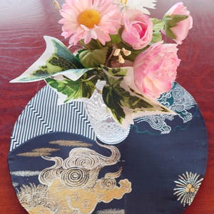 Vintage Kimono Silk Round Table Topper, Nagoya Obi Centerpiece, Black Gold Komainu Decor, Japanese Textile Art Mat