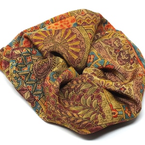 Elastico per capelli vintage in seta stile kimono, con elaborato motivo floreale patchwork, realizzato a mano in Giappone, accessorio per capelli giapponese unico.