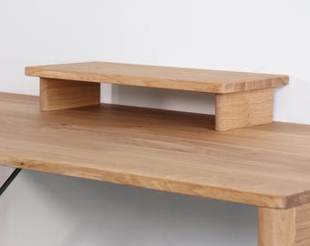 Soporte para monitor de roble macizo para escritorio: organizador minimalista de madera para ordenador.