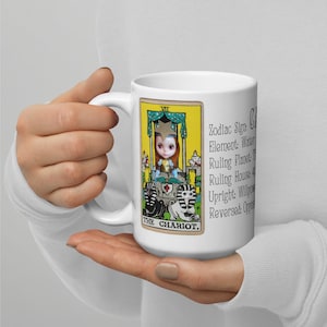 Signe du CANCER Carte de tarot du chariot Signe du zodiaque Poupée Blythe Mug