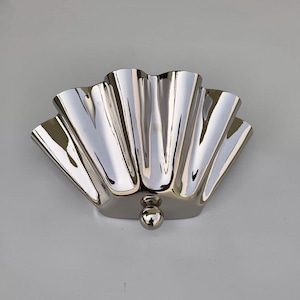 Half Flower Brass Wall Sconce – Handmade Floral-Inspired Wall Light for Bedroom, Hallway, or Patio