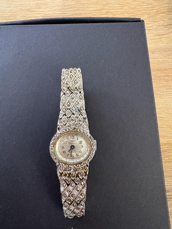 Olympic Swiss 17 Jewels Incabloc Ladies Vintage Wind up  display picture 1