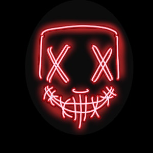 Könnte beinhalten: Ein neonrotes Maskendesign auf schwarzem Hintergrund. Die Maske hat eine rechteckige Umrandung mit zwei durchgestrichenen Augen und einem genähten Lächeln. Die leuchtenden roten Linien bilden einen auffälligen Kontrast zum dunklen Hintergrund.