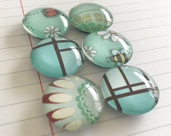 Ladybug & Bee Magnet Set. Set of 6, 1 inch (25mm) Round Glass Magnets for Home, Office or School Decor - Fridge Magnets