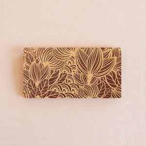 DARSHAN FLORAL cork checkbook cover image 6