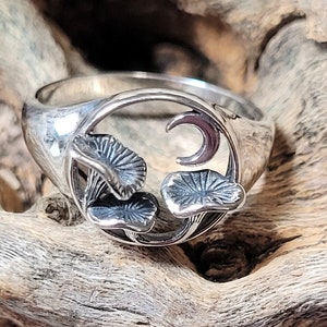 Mushrooms In The Moonlight Sterling Silver Ring  New Vintage Wholesale