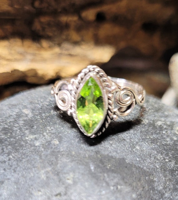 Peridot and Sterling Silver Ring New Vintage Whole