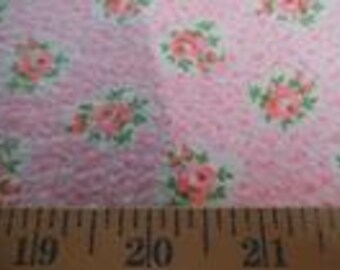LAST PIECE! Vintage Cotton Plisse'~Floral Clusters on PInk~25"x35"