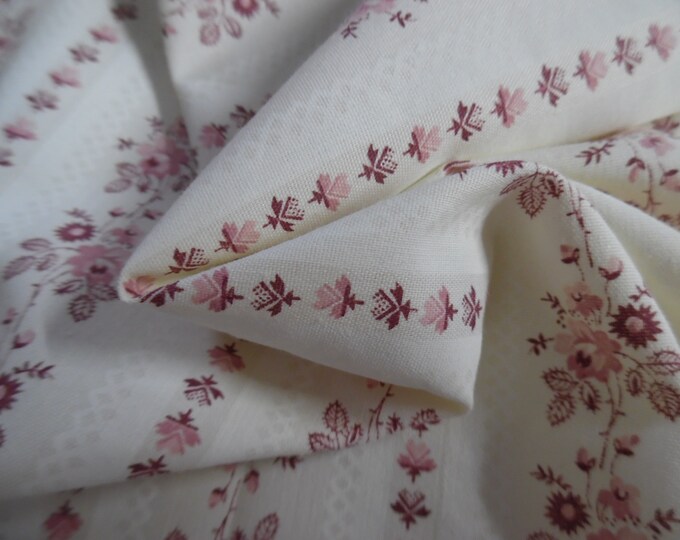 Vintage 1970's Lt.Weight Cotton~Floral Stripes~Shades of Berry on Cream~14"x45"~Doll Fabric