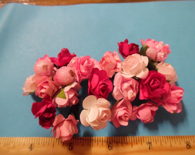 Mulberry Paper Roses and Stamens~Shades of Pink~26 Pieces~Great For Doll Hats!
