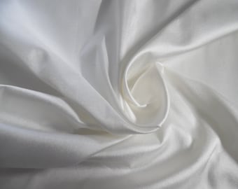 Silk Dupioni Taffeta~Candlelight White~9"x27"~Doll Fabric~Very Light Weight