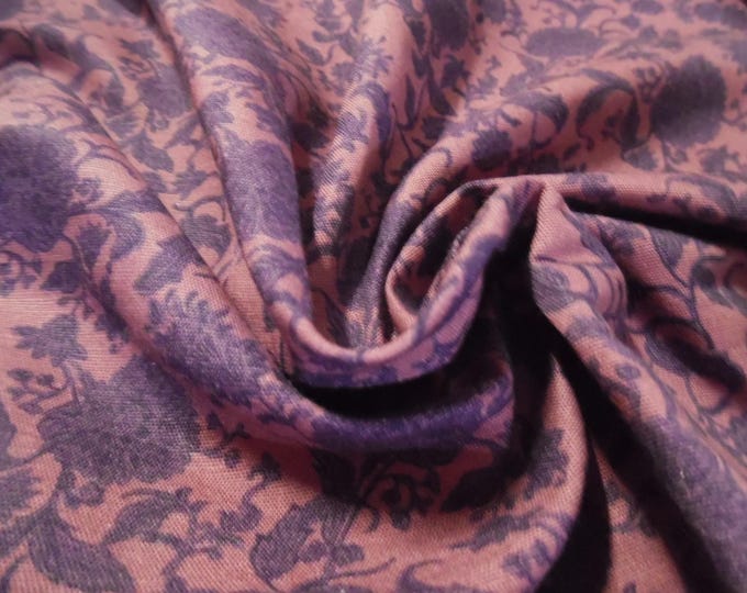 Cotton/Linen Blend~Lt.Weight~Allover Floral~Purple/Mauve~18"x29"
