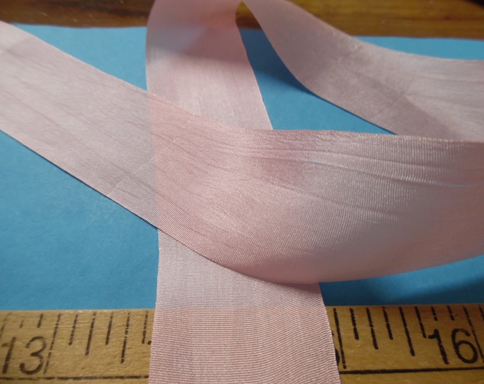 Wide Silk Ribbon~33MM x 1 Yard~SOFT PINK~Doll Dress and Hat Trim
