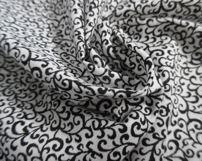 LAST PIECE! Tiny Curly Vine Print Calico~Black & White~Quilters Choice Cotton~19"x44"~Doll Fabric