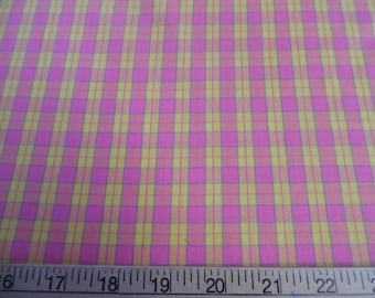BASEMENT BARGAIN~Tiny Plaid Cotton Lawn~Pink & Yellow~12"x28"~Very Light Weight