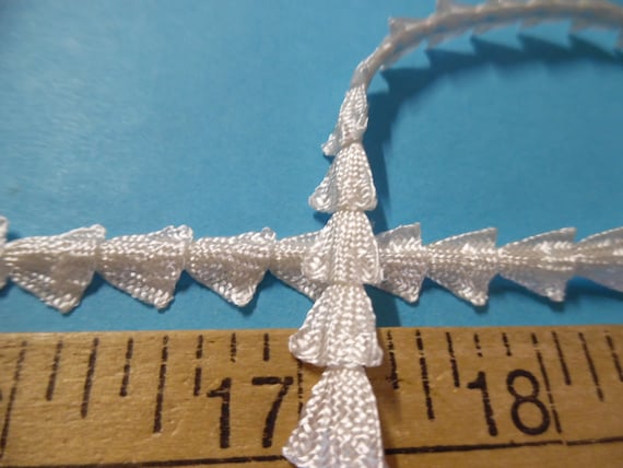 Vintage Fan Braid~White~3/8" wide~By The Yard~100% Rayon~Flapper
