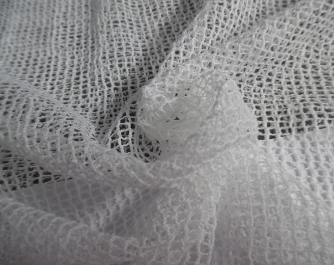 Novelty Open Weave Netting with a Bit of Glitz~White~18"x30"