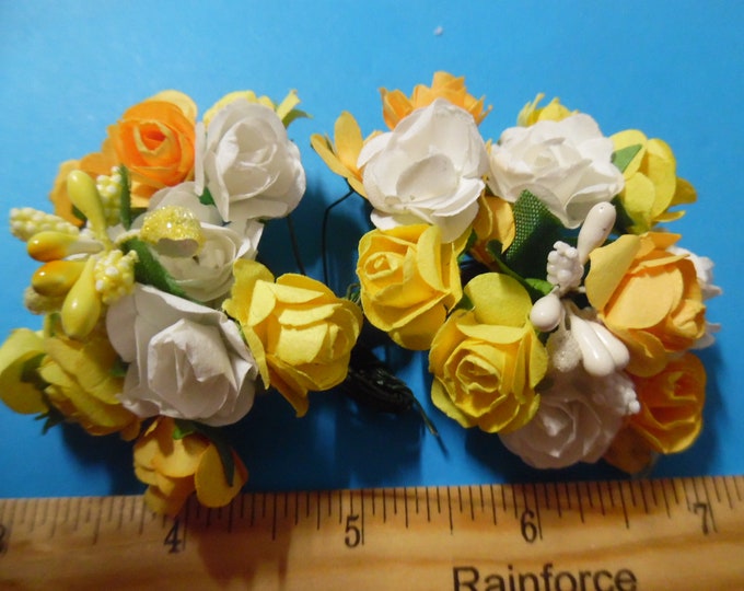 Mulberry Paper Roses and Stamen Assortment~Shades of Yellow/White~26 Pieces~Great For Doll Hats!