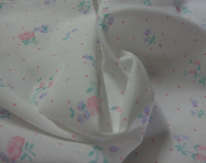 ONLY LISTING! Light Weight Cotton Remnant~Tiny Florals on White~8"x60"