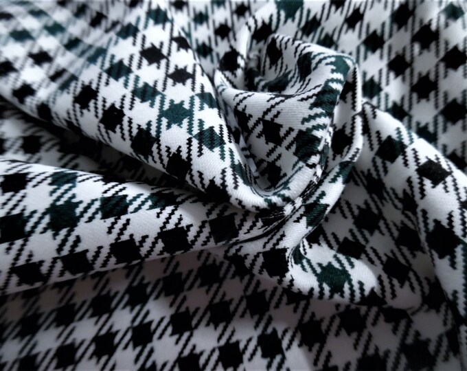 Brushed Cotton Suiting~Houndstooth Checks~Black/Hunter/White~12"x31"~Doll Fabric