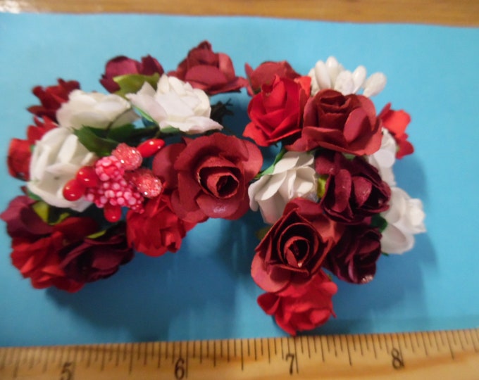 Mulberry Paper Roses and Stamens~Shades of Red~26 Pieces~Great For Doll Hats!