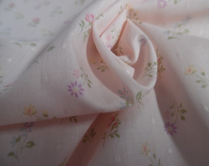 Yuwa Cotton Dobby Lawn~Japan~1940's Reproduction Print~Tiny Floral on Pink~9"x45"~Doll Fabric
