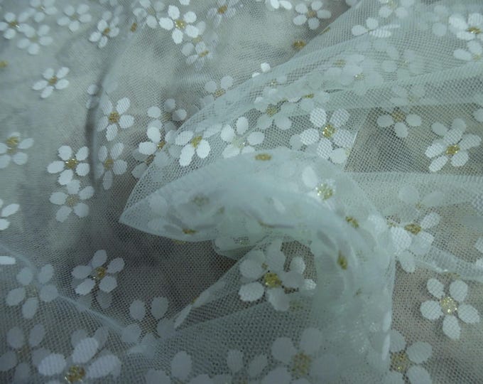Soft Netting~Daisy Print~Soft Mint Green~Dazzle~18"x30"~Sheer Overlay
