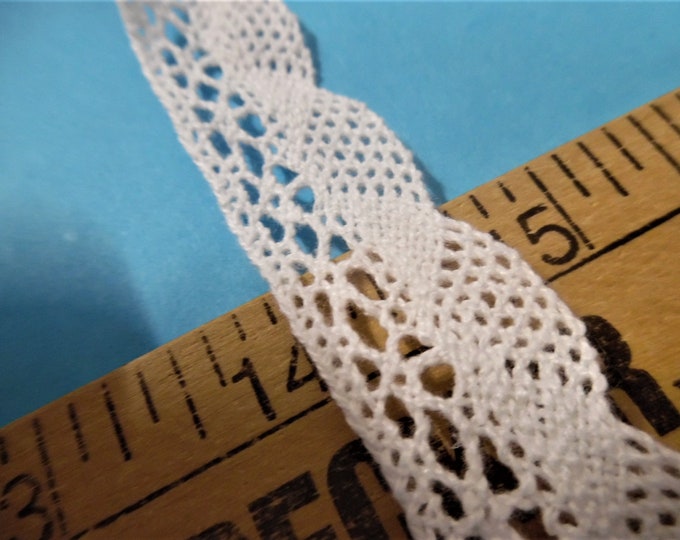 Scalloped Cotton Lace~White~3/4"~By The Yard~Doll Trim