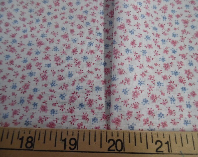 END PIECE! Cotton Micro Floral Print~Pink/Blue~8"x60"