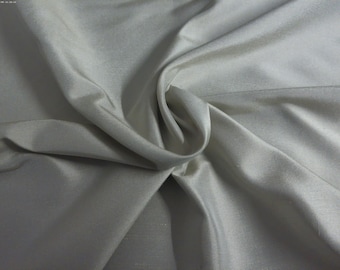 Silk Dupioni Taffeta~Oyster White~9"x27"~Doll Fabric~Very Light Weight