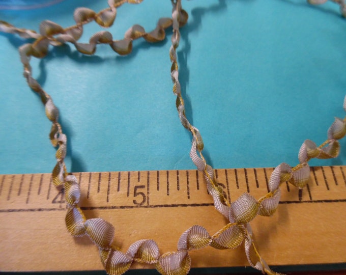 LAST! Ruched Ombre' Ribbon Trim~Antique Gold to White~3/8"x2 Yards~Modern, and Vintage Dolls