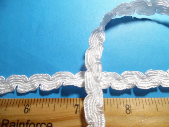 Scalloped Flat Braid~Bright White~100% Nylon~Soft~7/16" x 4 Yards
