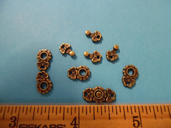 Novelty Two Piece Metal Toggle Buckles~5/8"~5 Sets~Floral Design~Antique Bronze~Great for Coats/Purses/Belts/Capes