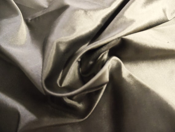 Grey Silk Tissue Taffeta~9"x22"~Great 4 Miniatures~Small dolls~All dolls!