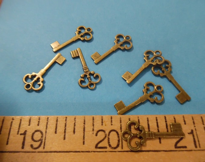 New Doll Size Charms~Antique Bronze Metal Keys~15/16"long~Set 10~Chatelaines~Embellish Carpetbags~Sewing Kits