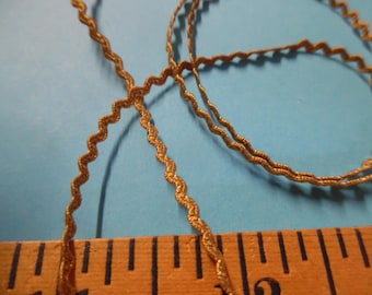 Micro Tiny Wave Braid (Rick Rack) Old Gold~Cotton~3 Yards~Miniatures