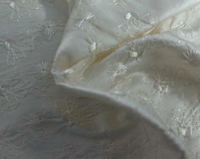 ONLY LISTING! Embroidered Silk Shantung~End Piece~Ivory~8"x44"