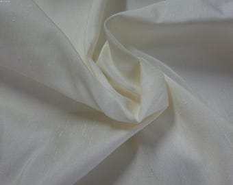 BASEMENT BARGAIN! Dupioni Taffeta Suiting~Synthetic Fiber~Ivory~18"x28"